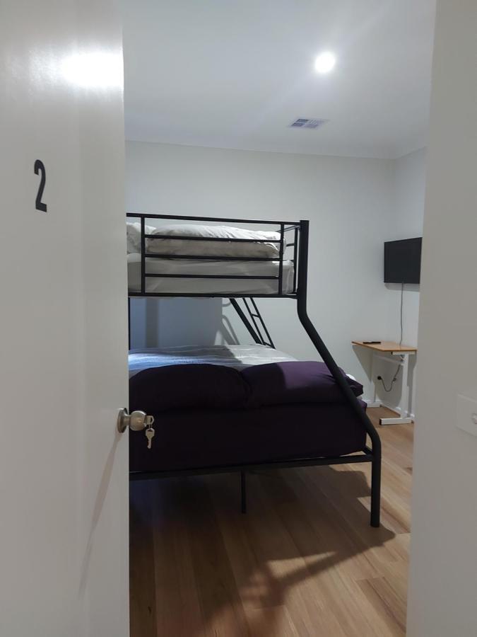 Maruve Guesthouse 12 Min From Melb Airport Melbourne Exterior photo